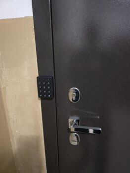 Замена обычных замков на смарт-замки: современный подход к безопасности